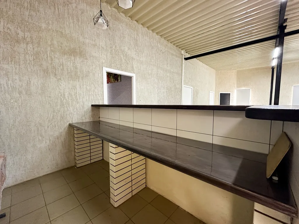 Уютное место отдыха для большой веселой компании с танцполом и баром