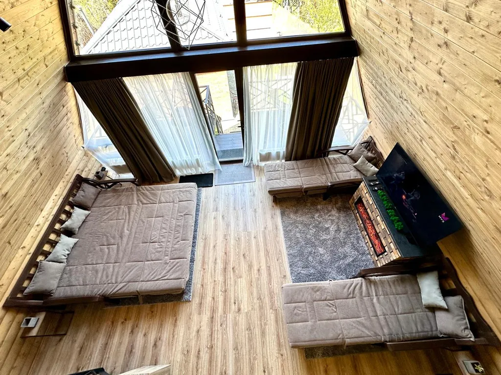 А-фрейм с видом на горы