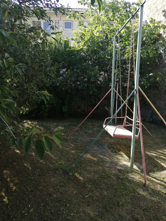 Уютный дом в тихом районе