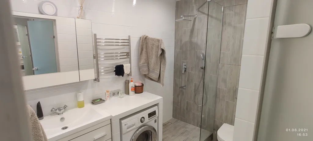 Студия у метро с видом на Москву