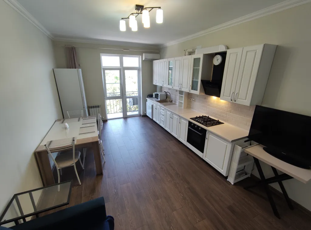 Квартира Квартира-евродвушка в центре с отдельной кухней и с видом на море и горы — Геленджик