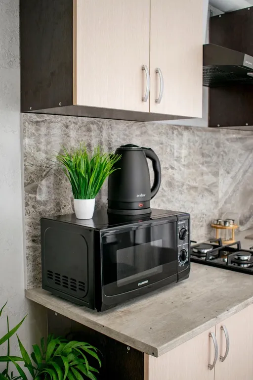 Дом сапфир с бассейном в центре