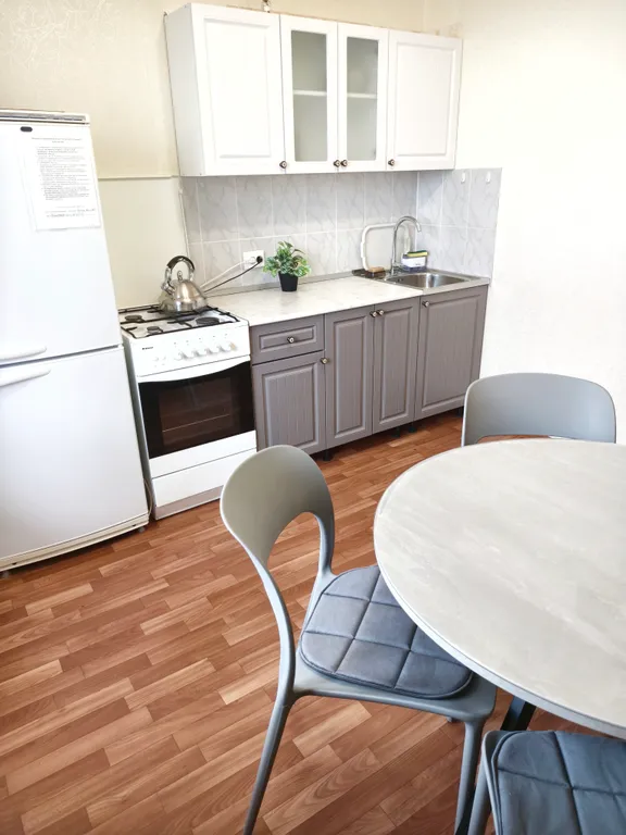 Квартира у мед центра имени Шумакова рядом с речкой