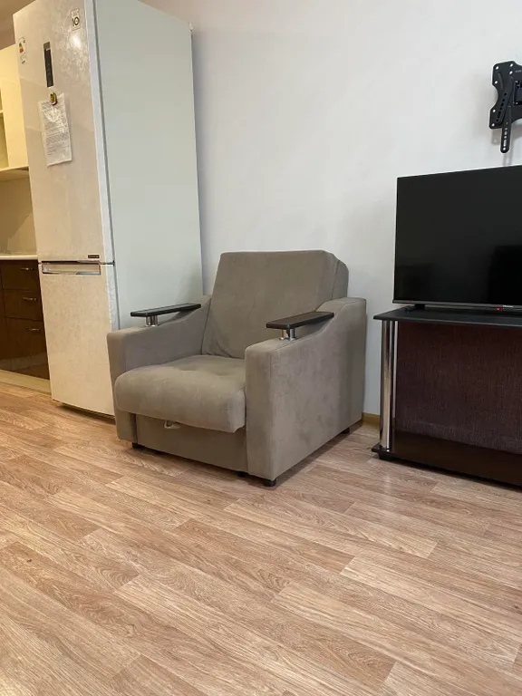 Уютная квартира на 5 мест рядом с Военным Госпиталем, БСМП, ТЭНГЭРИ