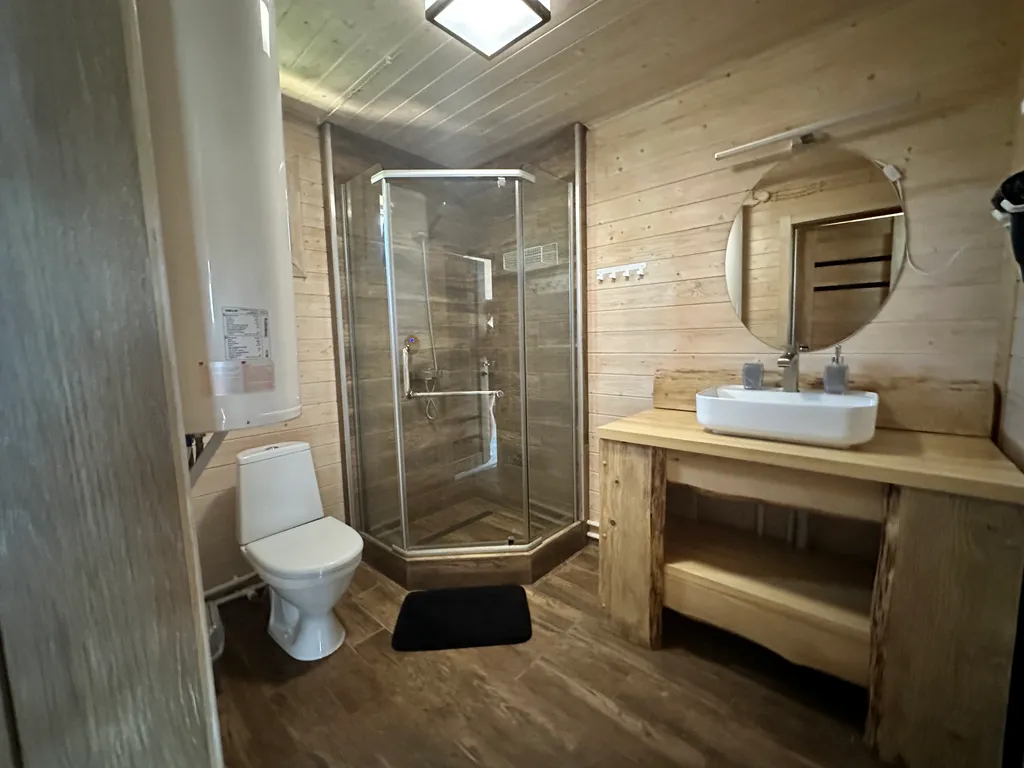 Барнхаус White