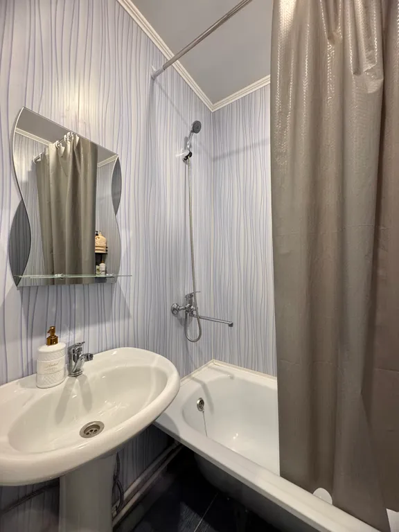 Просторная , уютная, с шикарным видом на Китай и ночной город