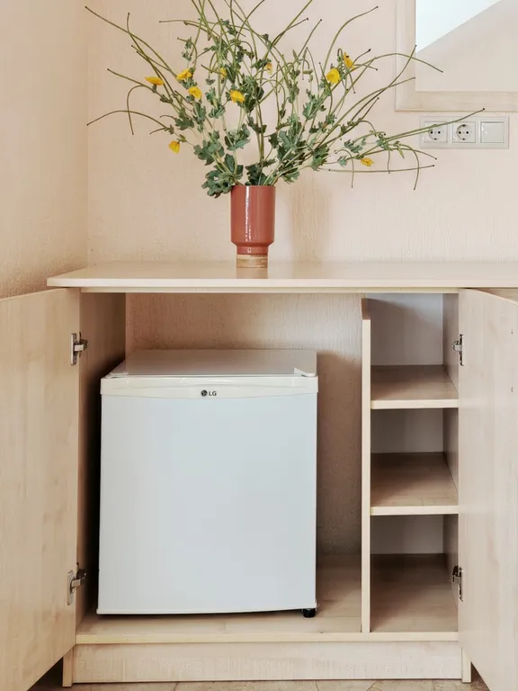 Квартира Квартира Трехместный номер «Стандарт» — это номер романтик: солнце, море и уют! — Геленджик