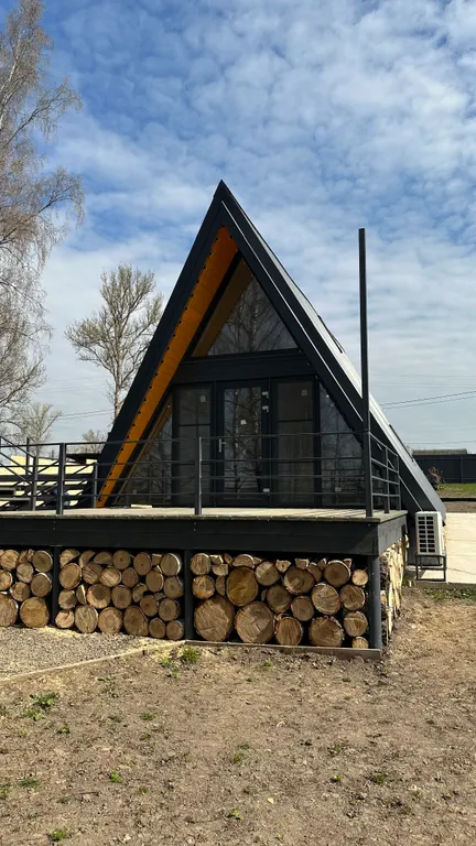 Коттедж Большое шале — аренда посуточно в Козельск