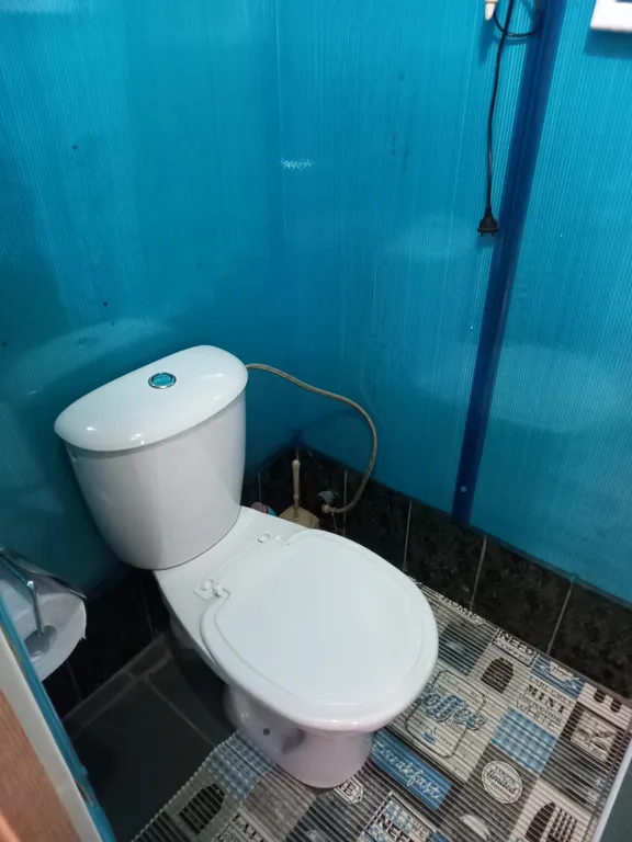 Уютная комната с видом на море