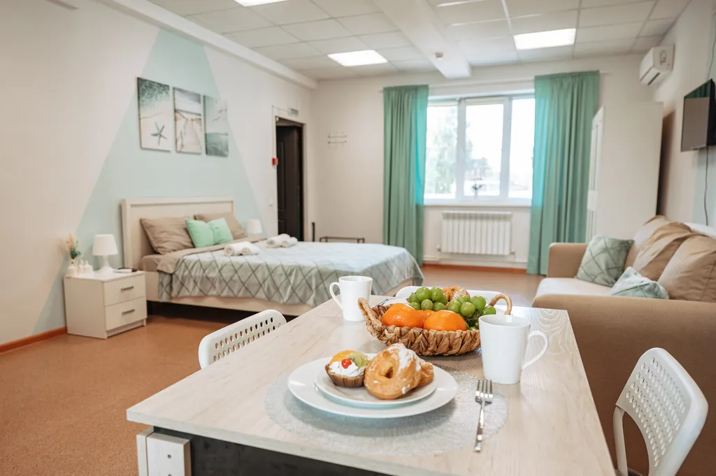 Уютная студия с личной бесплатной парковкой, рядом с гребным каналом