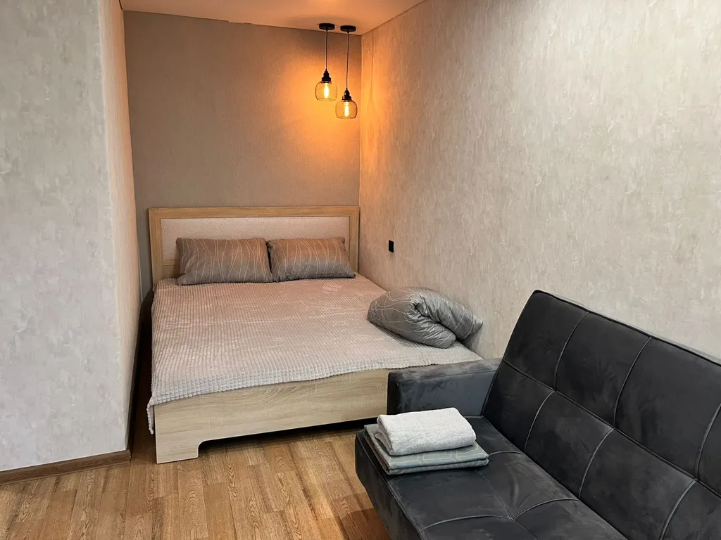 Квартира в 1 минуте ходьбы от нижнекамских терм с новой мебелью