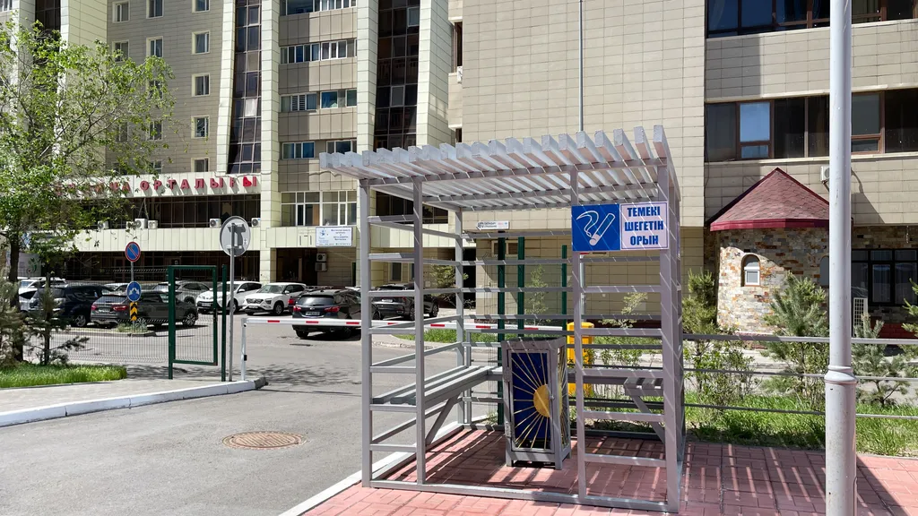 2-комнатная с видом на город возле набережной в старом центре Астаны