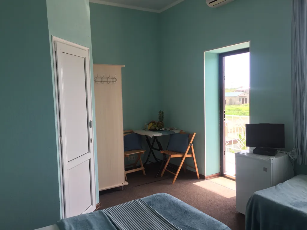 Квартира Комната с отдельным входом для 4-х человек — Кучугуры