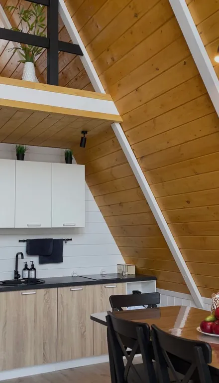 Современный дом в сосновом лесу в 30 минутах от аэропорта