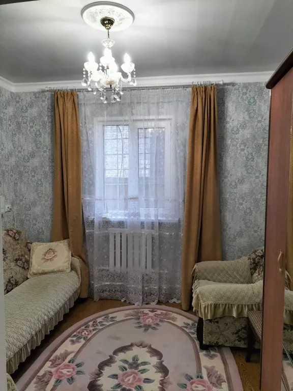 Двухкомнатный дом и 5 соток, с садом, без хозяев