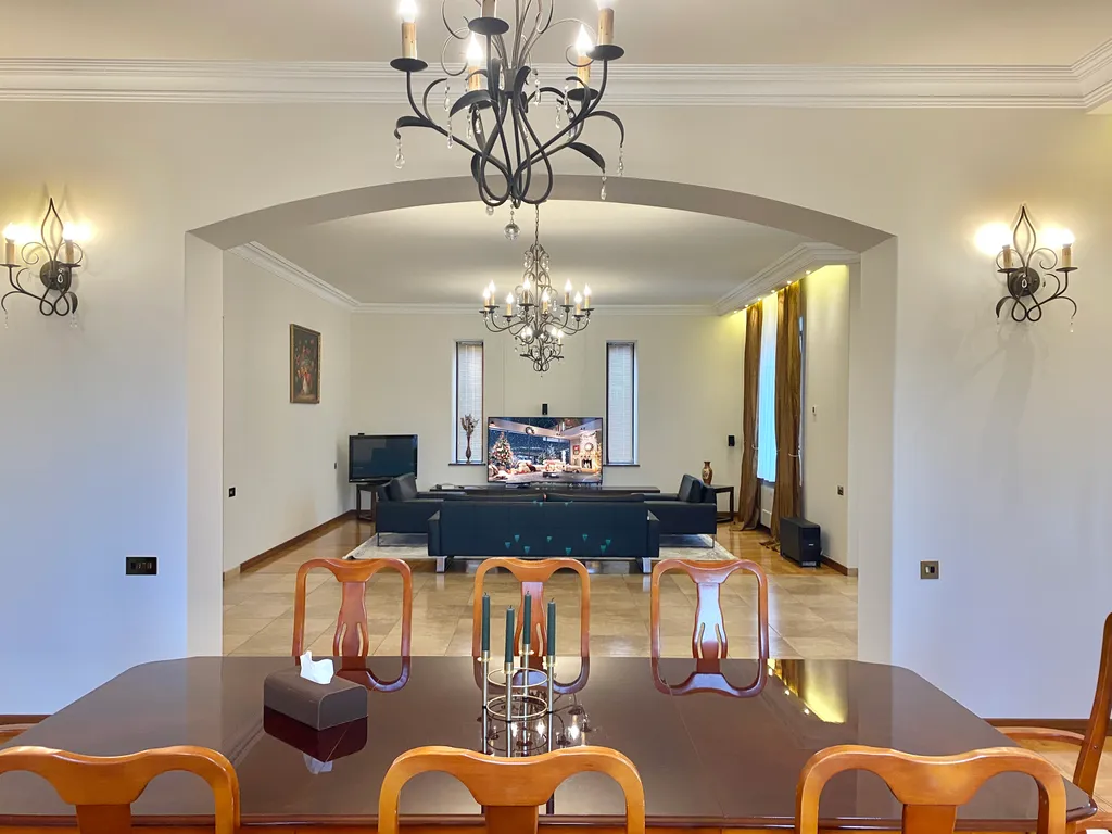 Шикарная вилла со всеми удобствами в самом чистом районе города