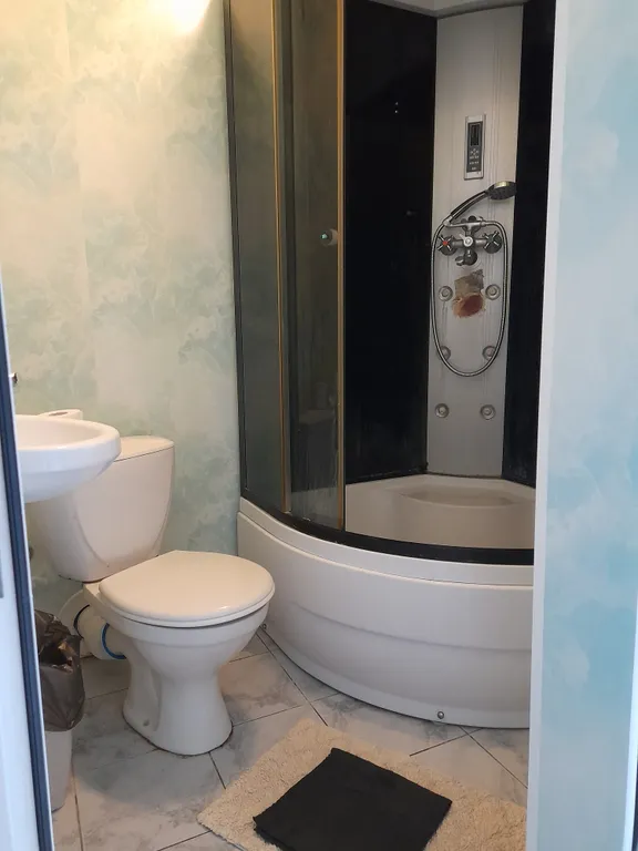 Просторный семейный номер улучшенный с видом на горы