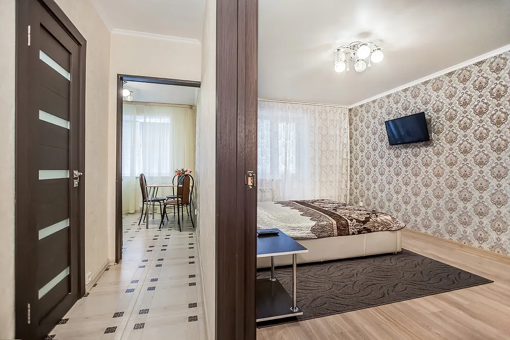 Центр города, красивый и зелёный 16 квартал, недалеко Южное шоссе