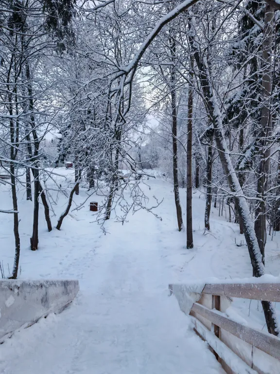 Уютный дом-баня у реки Юрас