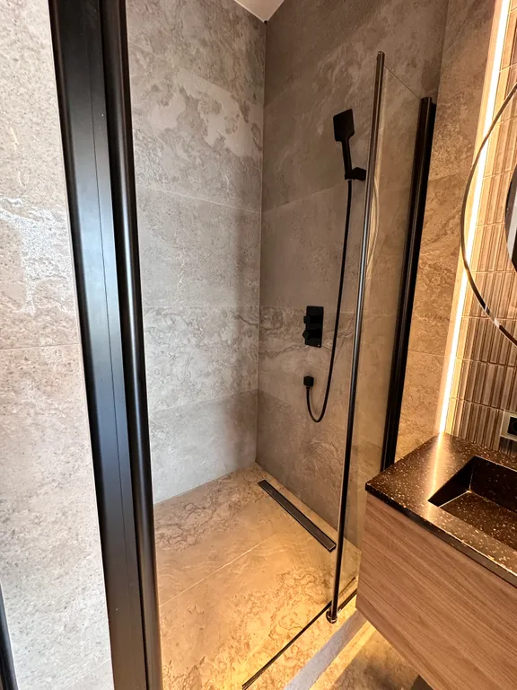 Красивый апартамент с двумя спальнями