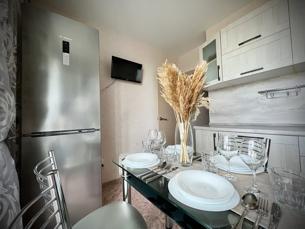 Видовая двухкомнатная квартира в тихом местечке