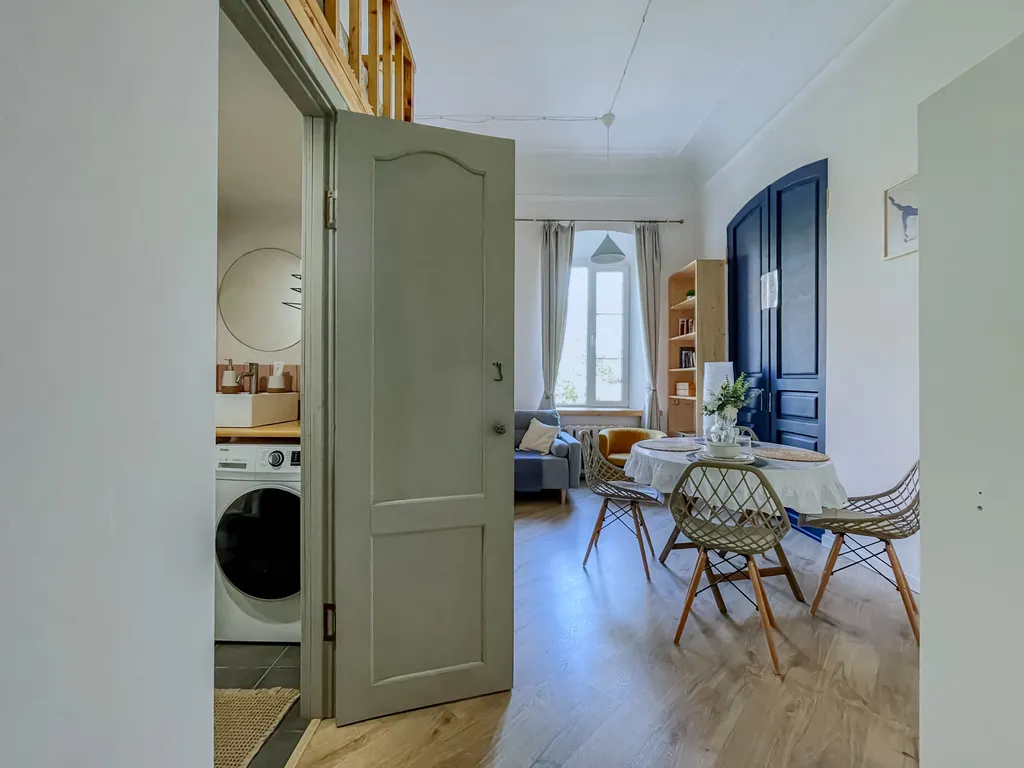 Двухуровневая квартира. Все в пешей доступности