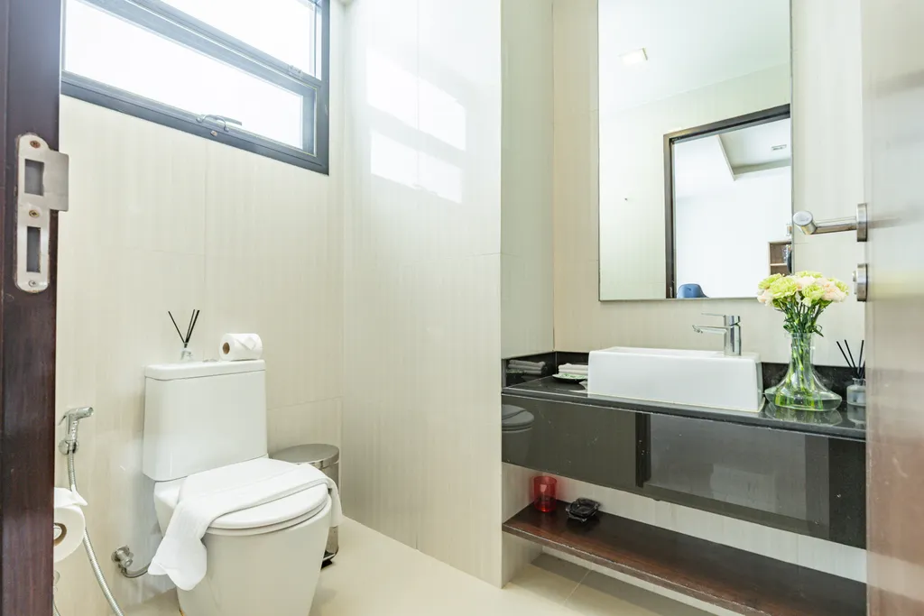 Awesome 3bd Townhouse with a patio