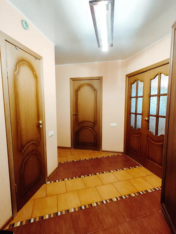 Просторная квартира у ЖД Вокзала, трёхкомнатная