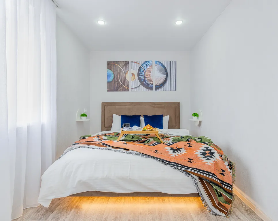 Аквамариновая 2 -комнатная с кондиционером