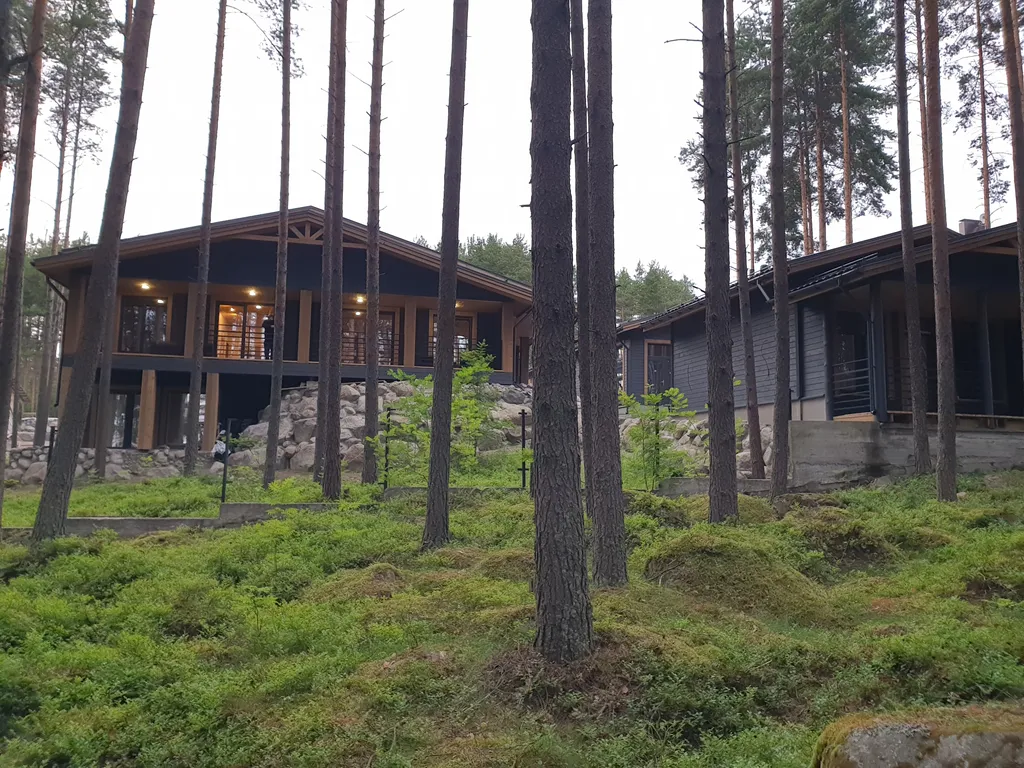 Семейный номер комфорт 3 ком. вид на озеро и парк