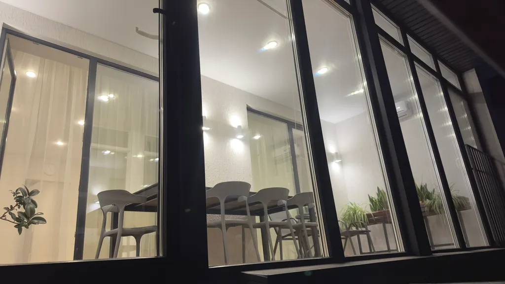 Уютный дом в черте города