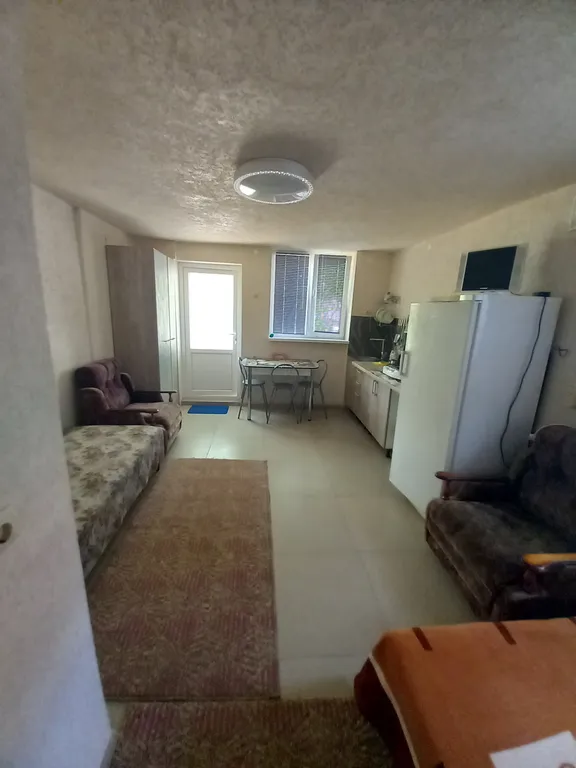 Комната с кухней