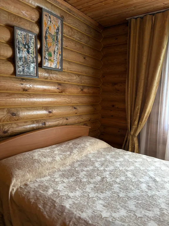 Уютный дом у озера