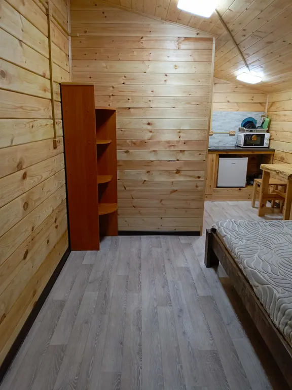 Удачный дворик с видом на горы