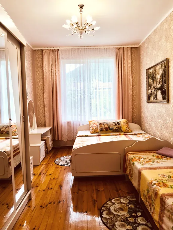 2 комнаты для большой семьи у  Черного моря