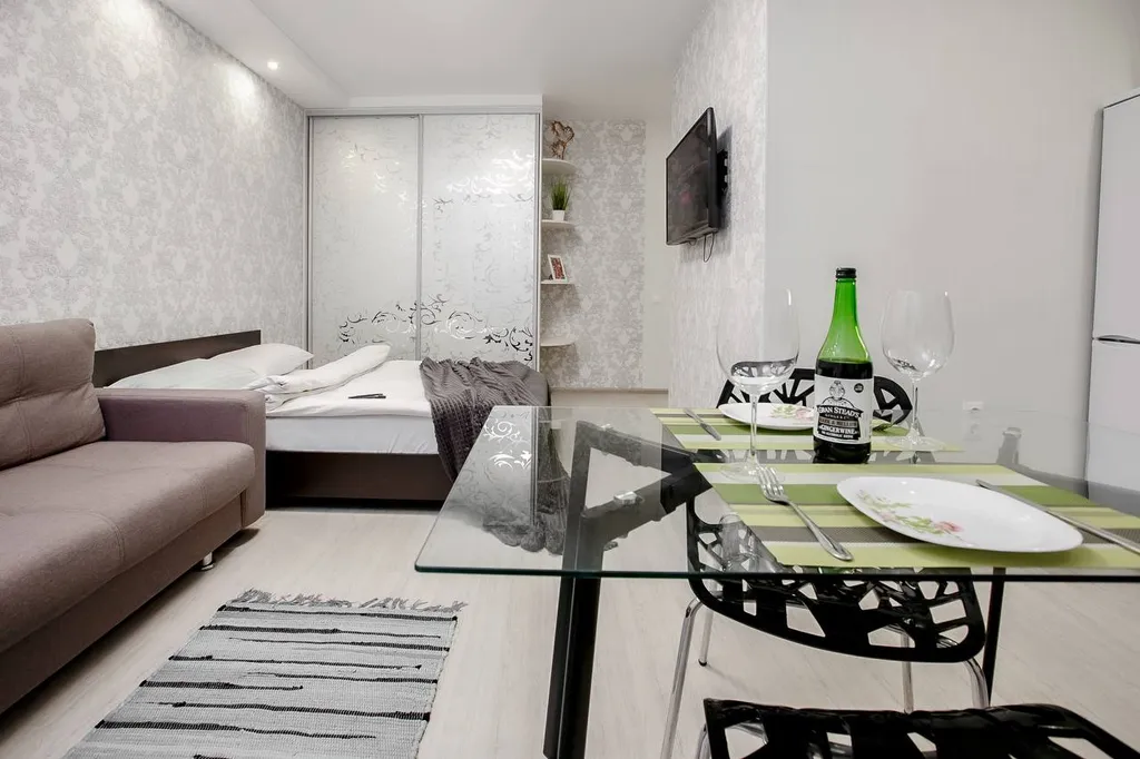 Стильная квартира-студия в центре столицы