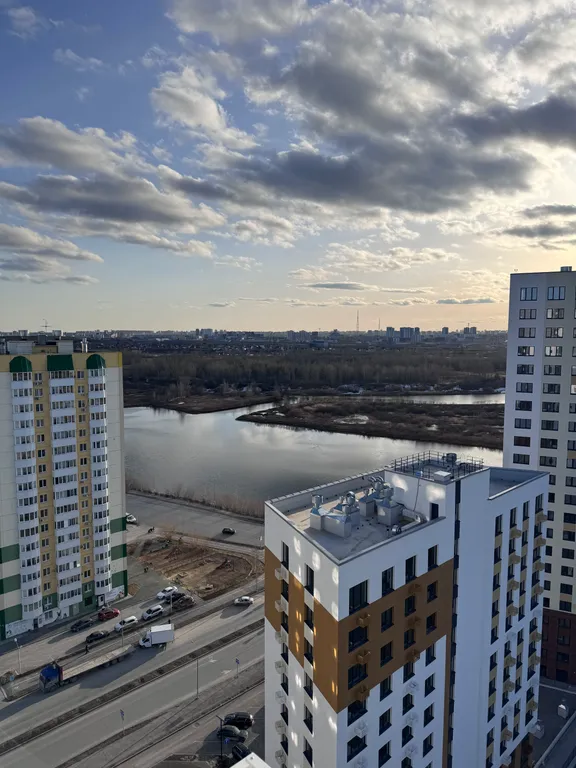 Красивая квартира с видом на озеро