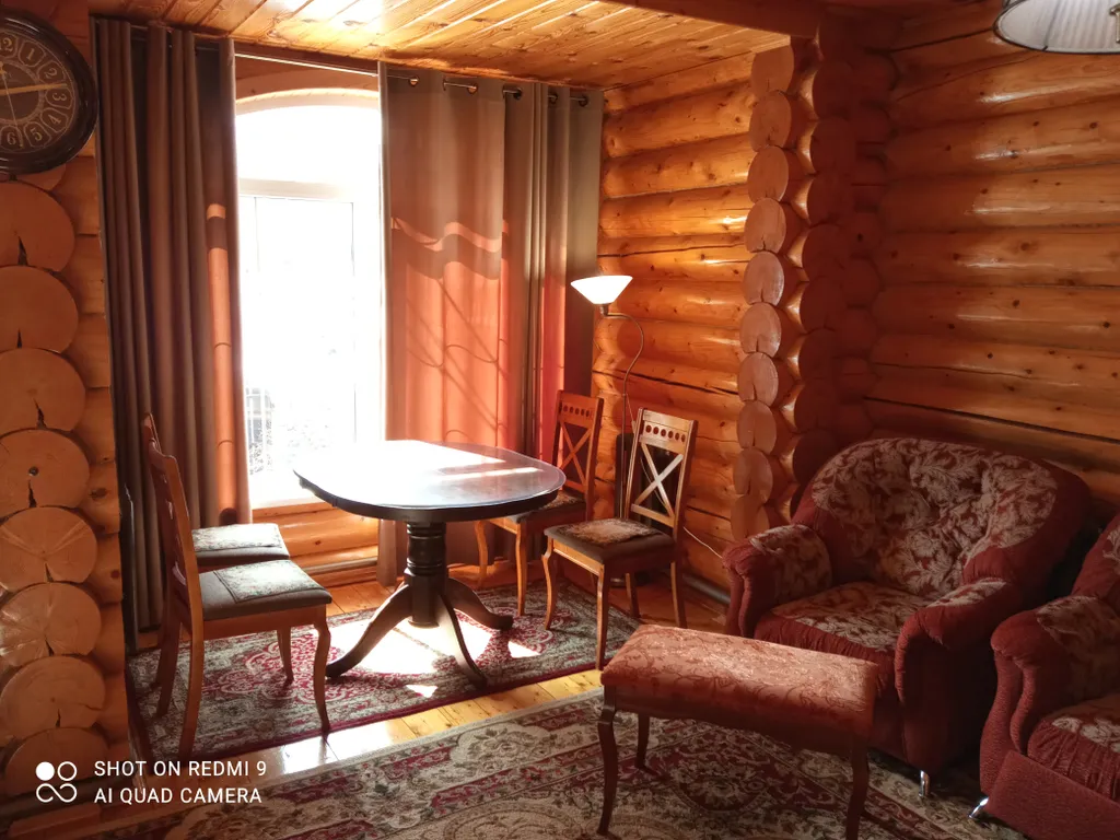 Дом на берегу реки чемал