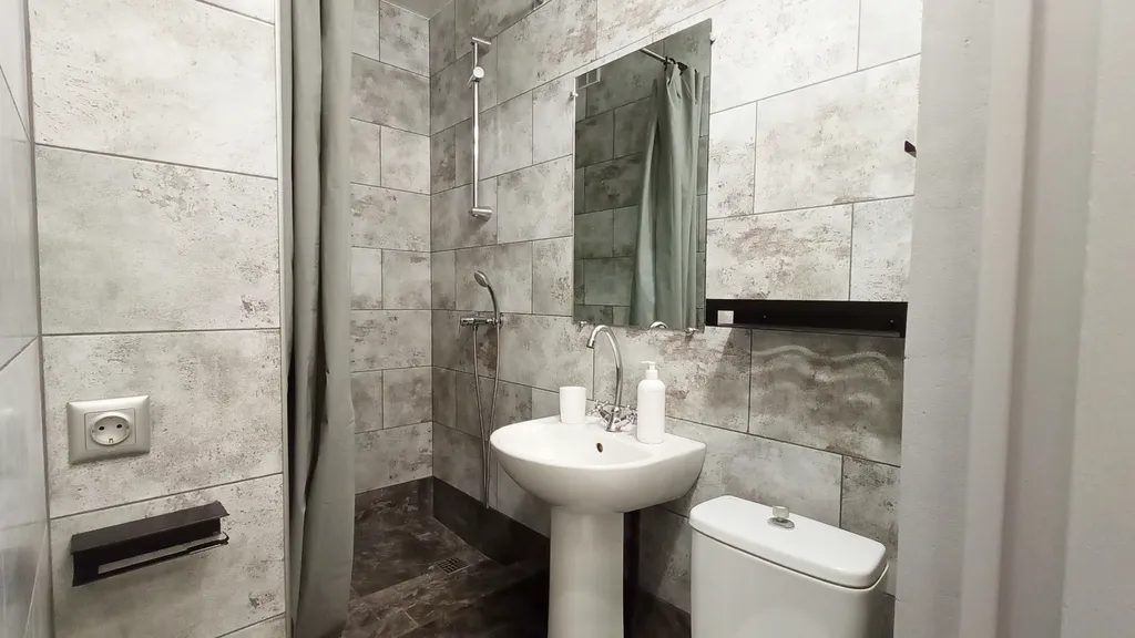 Лондон, мини-студия