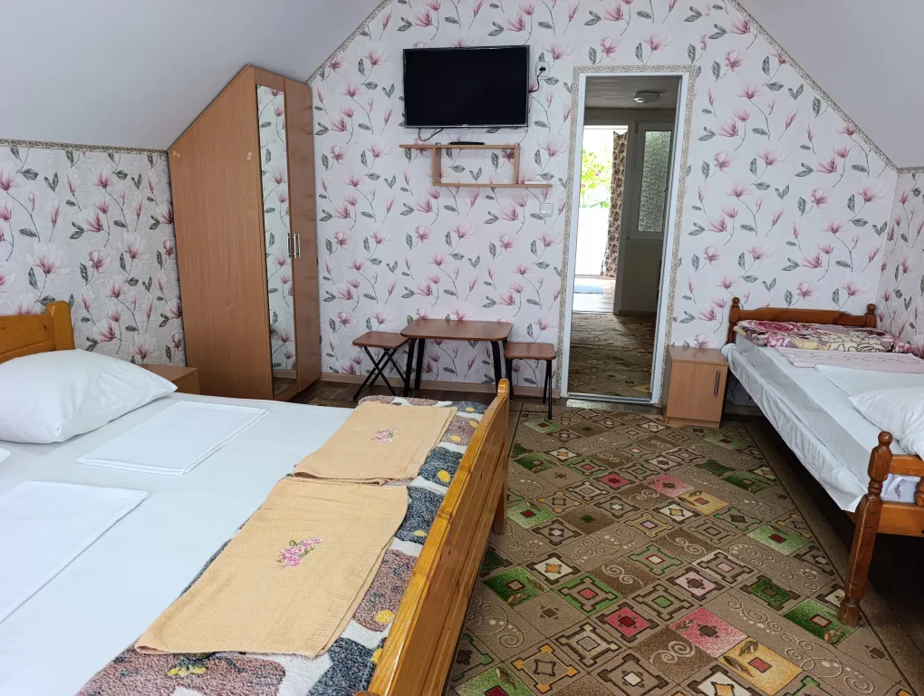 Отличный номер для пятерых на ул. Бирюзова в Судаке