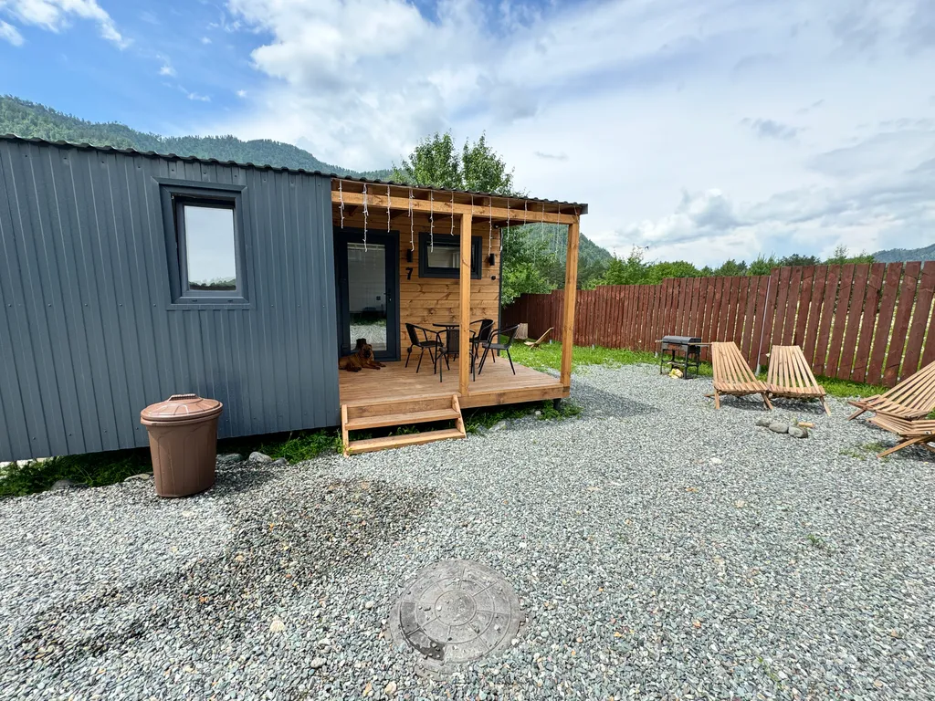 Дом на четверых с видом на горы