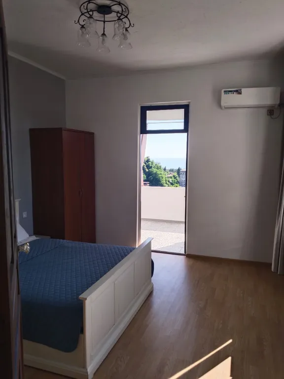 Квартира 3-комнатная Квартира — Сухум