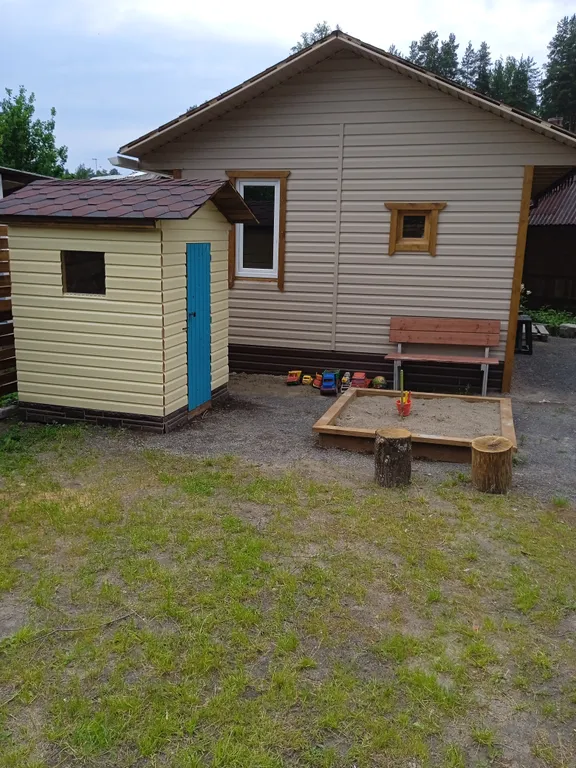 Уютный загородный дом и баня на участке 6 соток