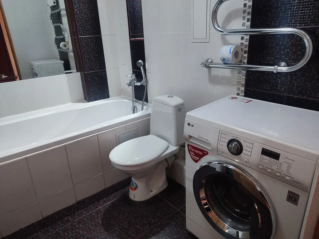 Квартира на озере Сайран