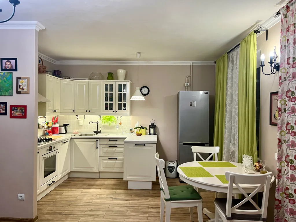 Уютная квартира в тихом спальном районе — аренда посуточно в Волгоград