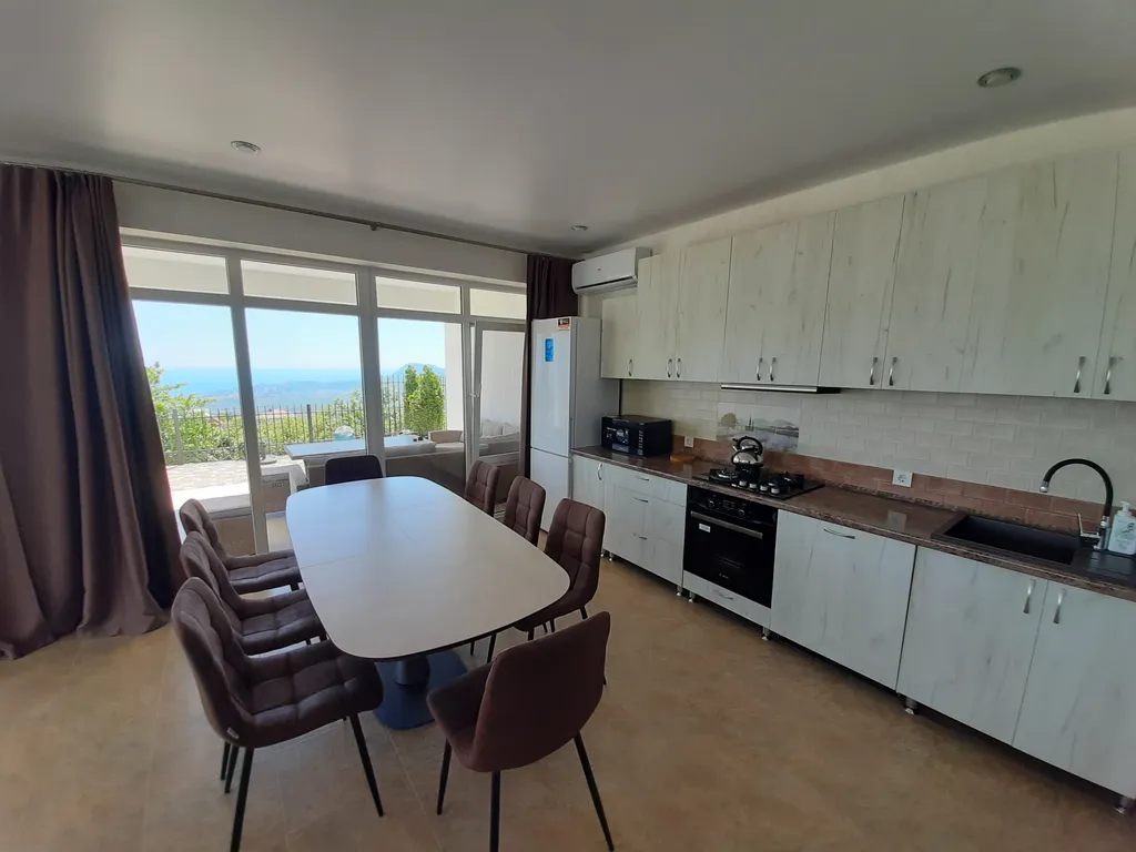 Вилла 220м2 с бассейном Горная лаванда. 6взр.+4 дет.