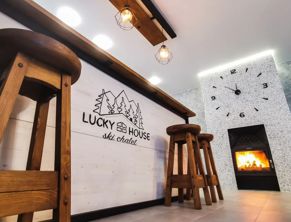 Yousinn, шале lucky house рядом с горнолыжкой манжерок, сауна