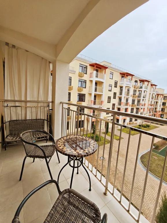 Уютная квартира в Сукко, ЖК Кипарис, бассейны на территории