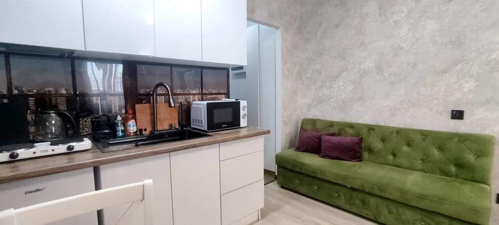 Видовая студия с большой лоджией