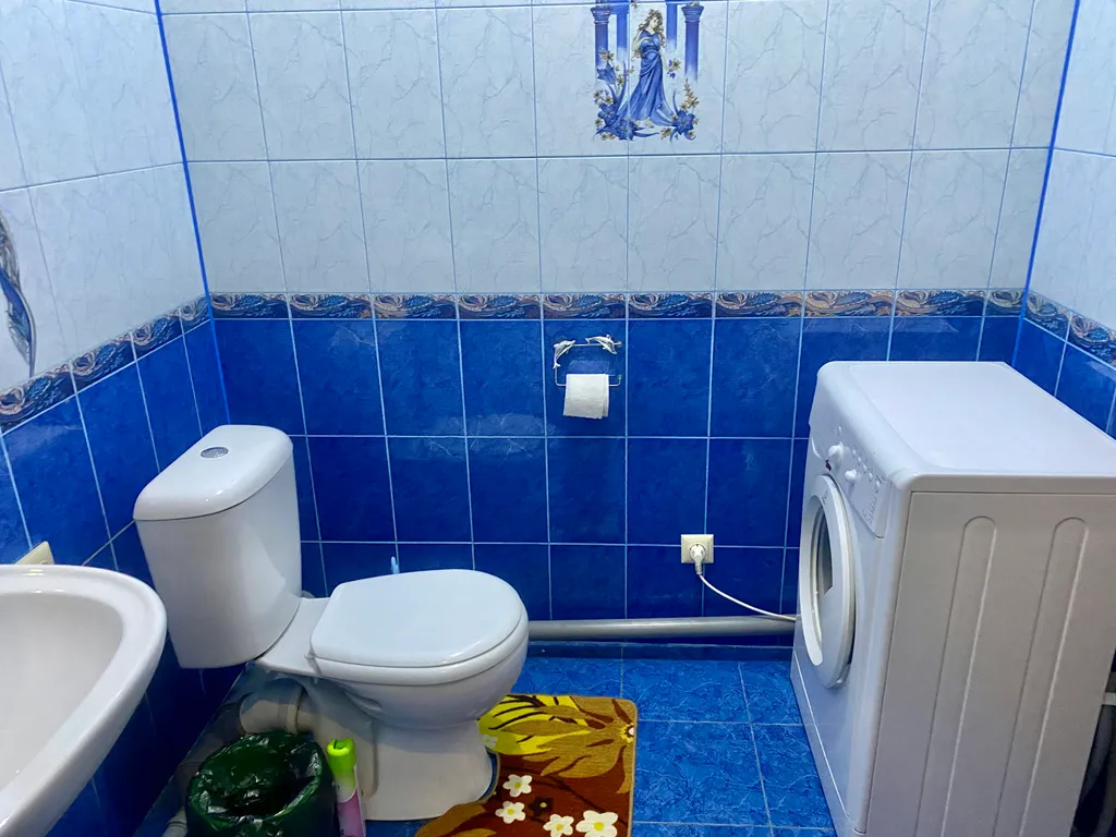 Коттедж Второй этаж дома с отдельным входом с балконом 41м2 ,до моря 4 минуты. — Севастополь